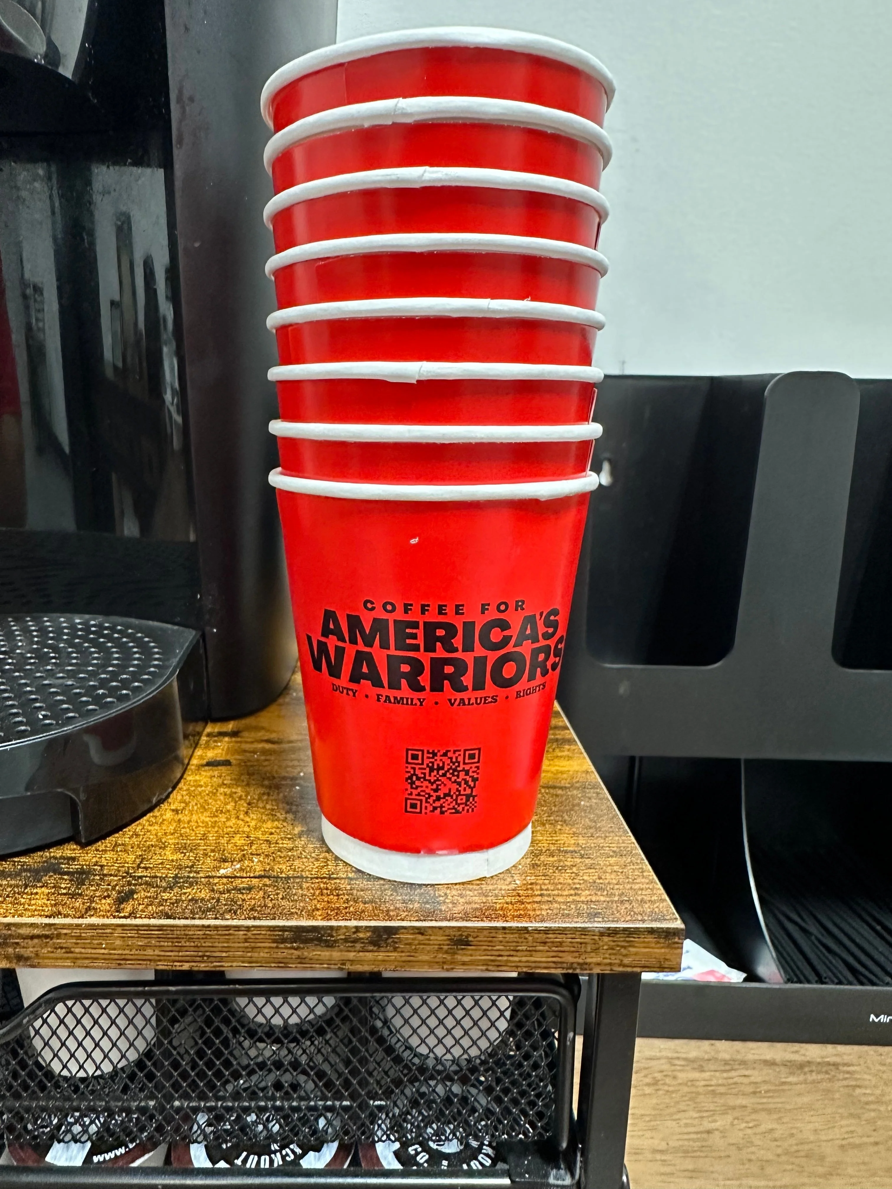 Double Wall Hot Paper Cups 8 oz - Image 4